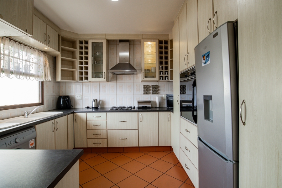 To Let 2 Bedroom Property for Rent in Claremont Western Cape
